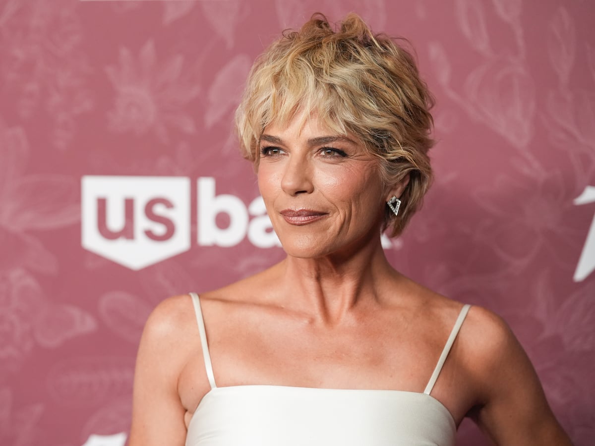 Selma Blair arrested in New York after an alleged assault on a Delta flight