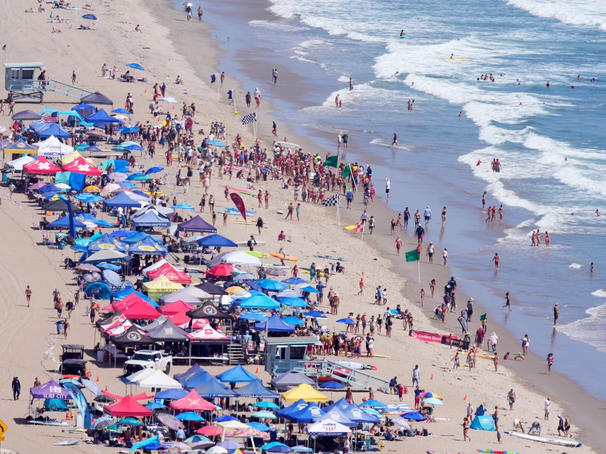Image linked from the original feed: Heat dome expands across the central United States, creating dangerous conditions for millions