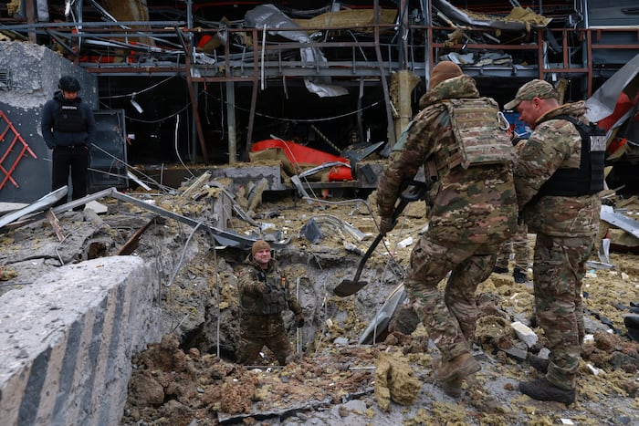 Zelenskyy in London to press for peace and Russia sanctions as Iran war steals focus