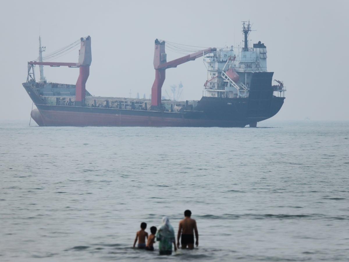 Image linked from the original feed: US strikes Iran and Bahrain warns of incoming fire as clashes over shipping routes escalate