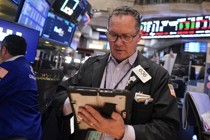 Oil prices rise, but not by enough to keep Wall Street from more records