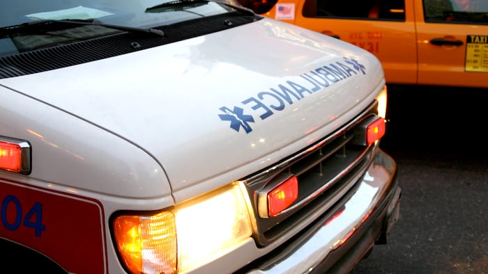 6 hospitalized after bus, vehicle collide in Lauderdale Lakes