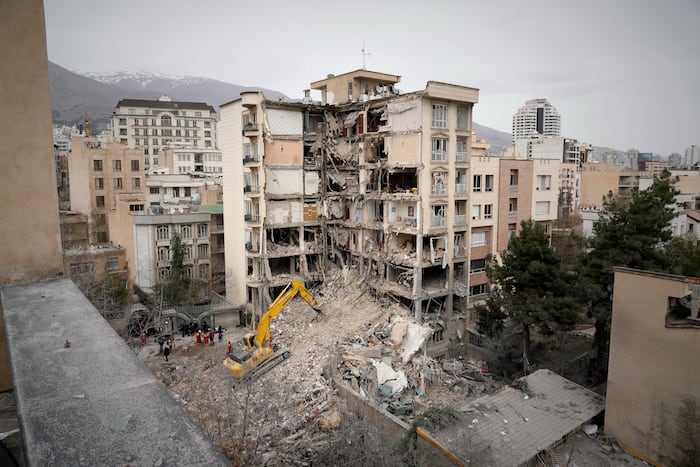 Trump says Iran is eager for a deal to end the war as he extends deadline to allow for diplomacy