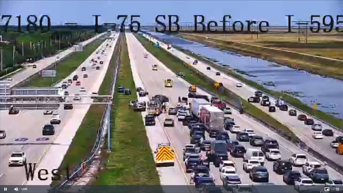 Driver arrested following fatal crash on I-75 in Weston