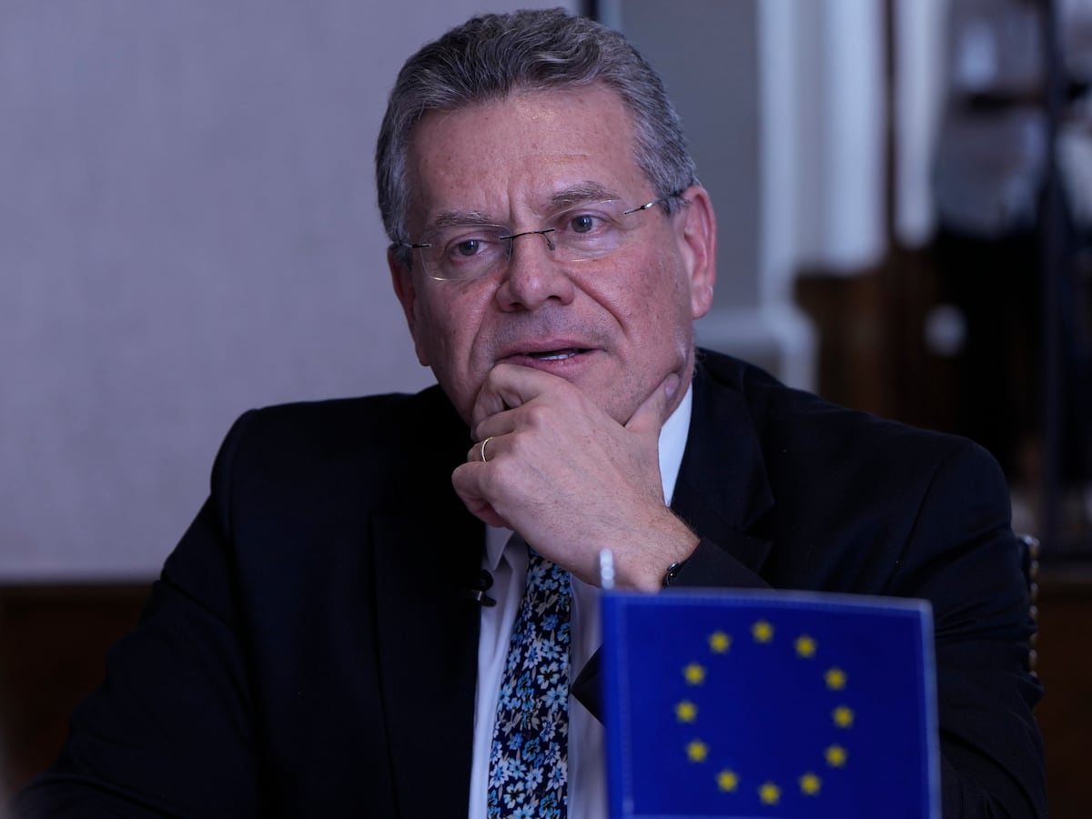 EU Envoy Visits Beijing to Address Surge in Chinese Exports Amid Economic Concerns