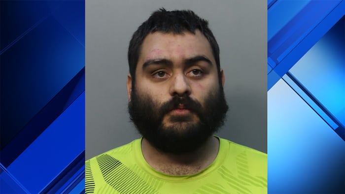 Man accused of pepper spraying family, deputies in southwest Miami-Dade