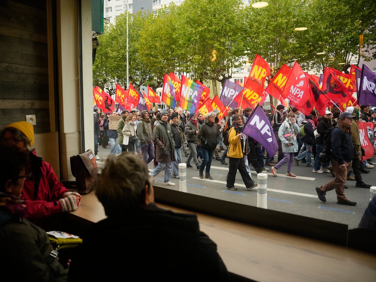 France mobilizes thousands of police to curb violence at protests over living costs