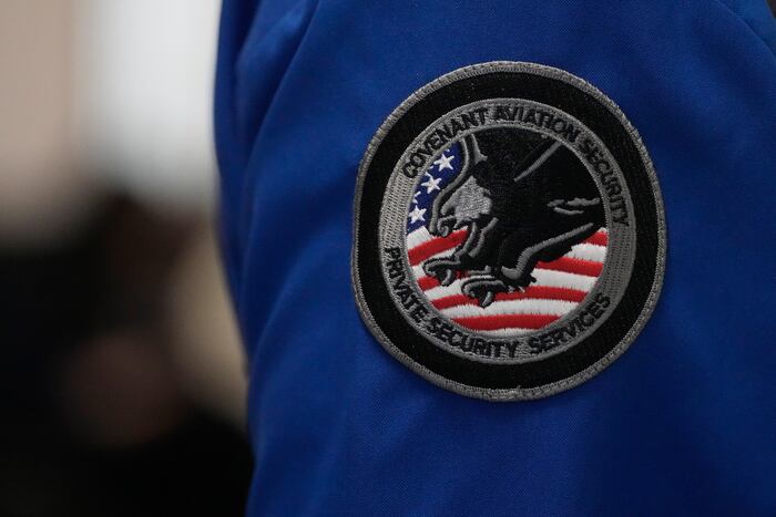 As another shutdown impacts travelers, some see eliminating TSA agents as a solution
