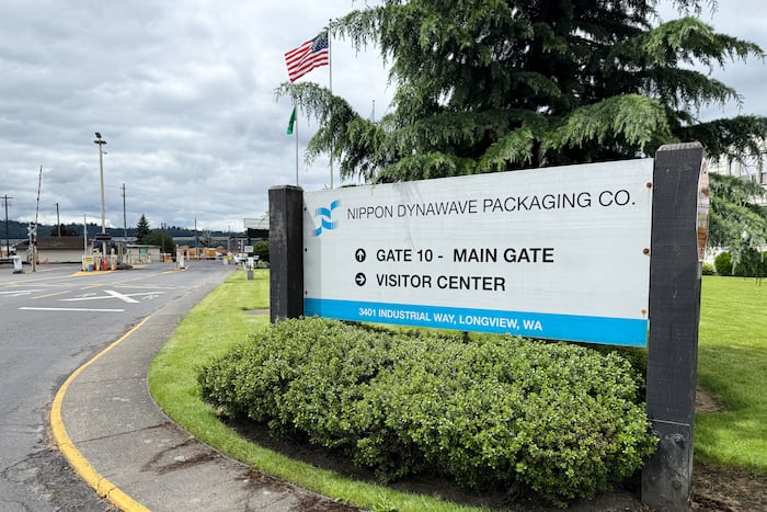 At least 1 dead, 9 others missing in chemical tank implosion at Washington state mill