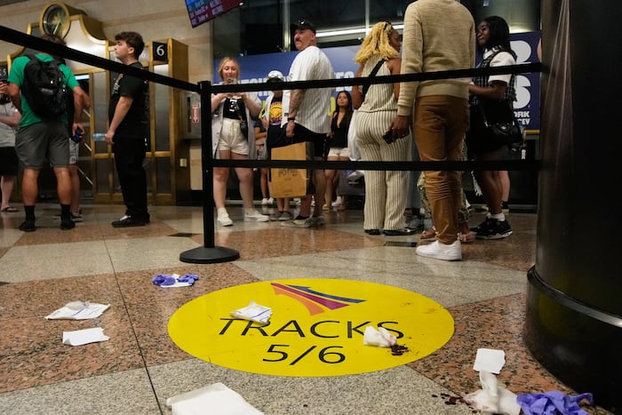 6 people hurt in stabbings at New York's Penn Station with a suspect in custody, authorities says