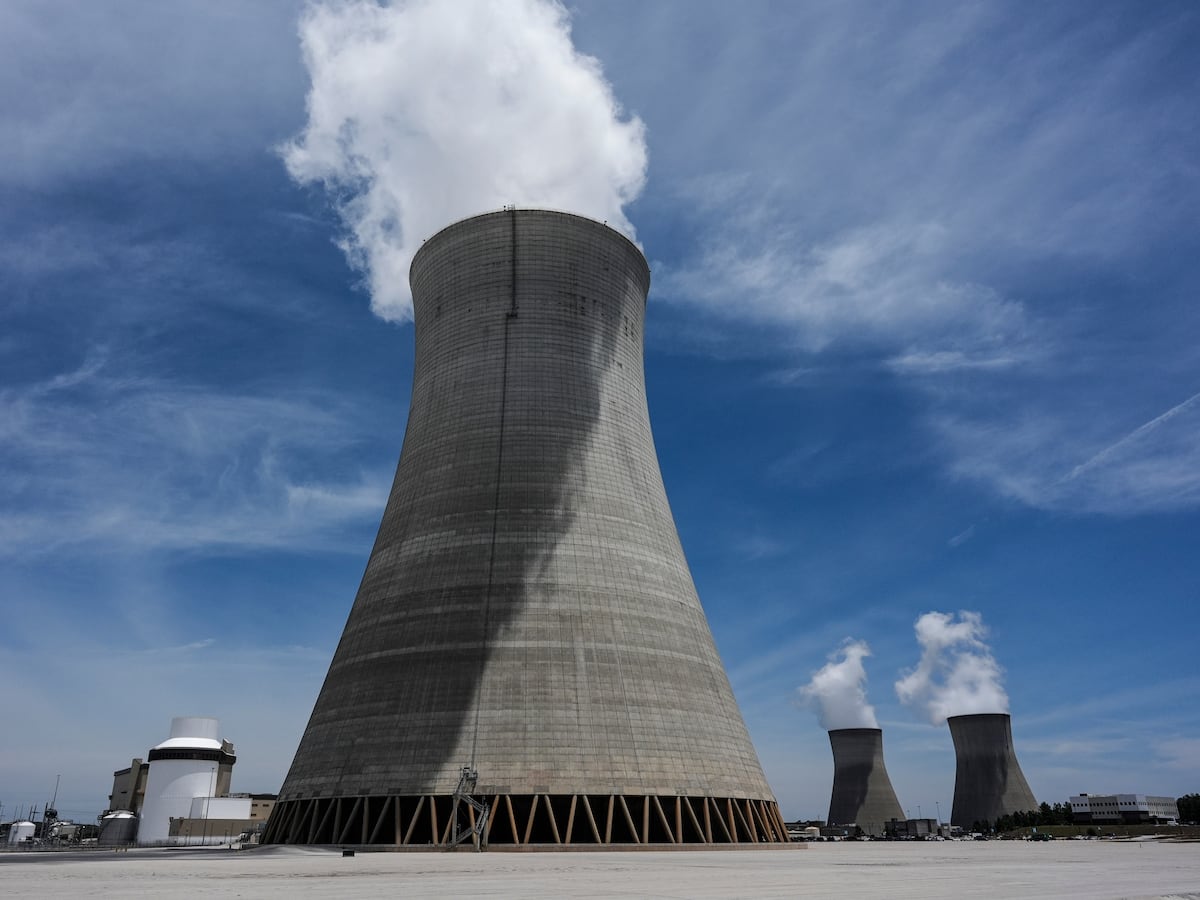 Image linked from the original feed: As Trump boosts nuclear power, regulators seek to eliminate a longstanding radiation safety rule