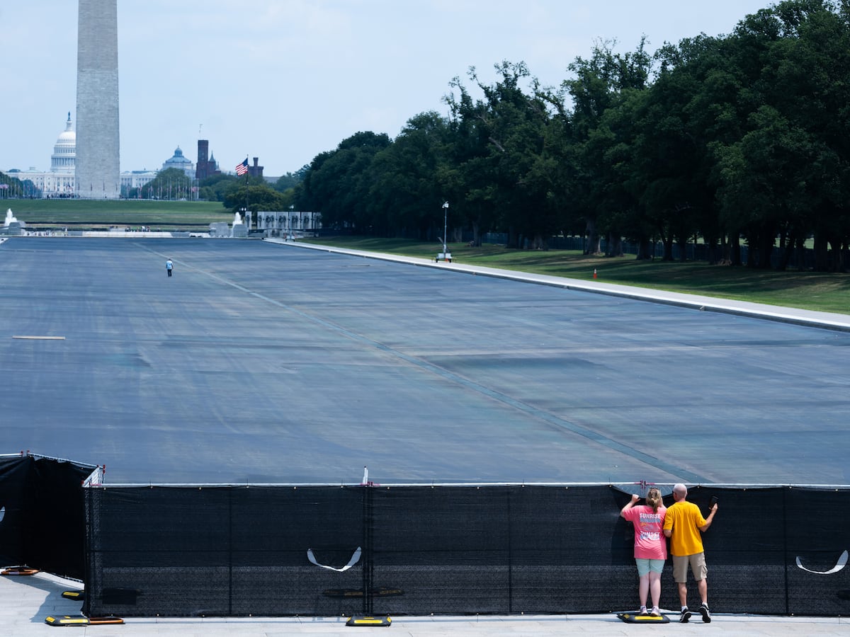 Image linked from the original feed: Ex-Olympian charged with damaging Reflecting Pool sees 'irregularities' in grand jury proceedings