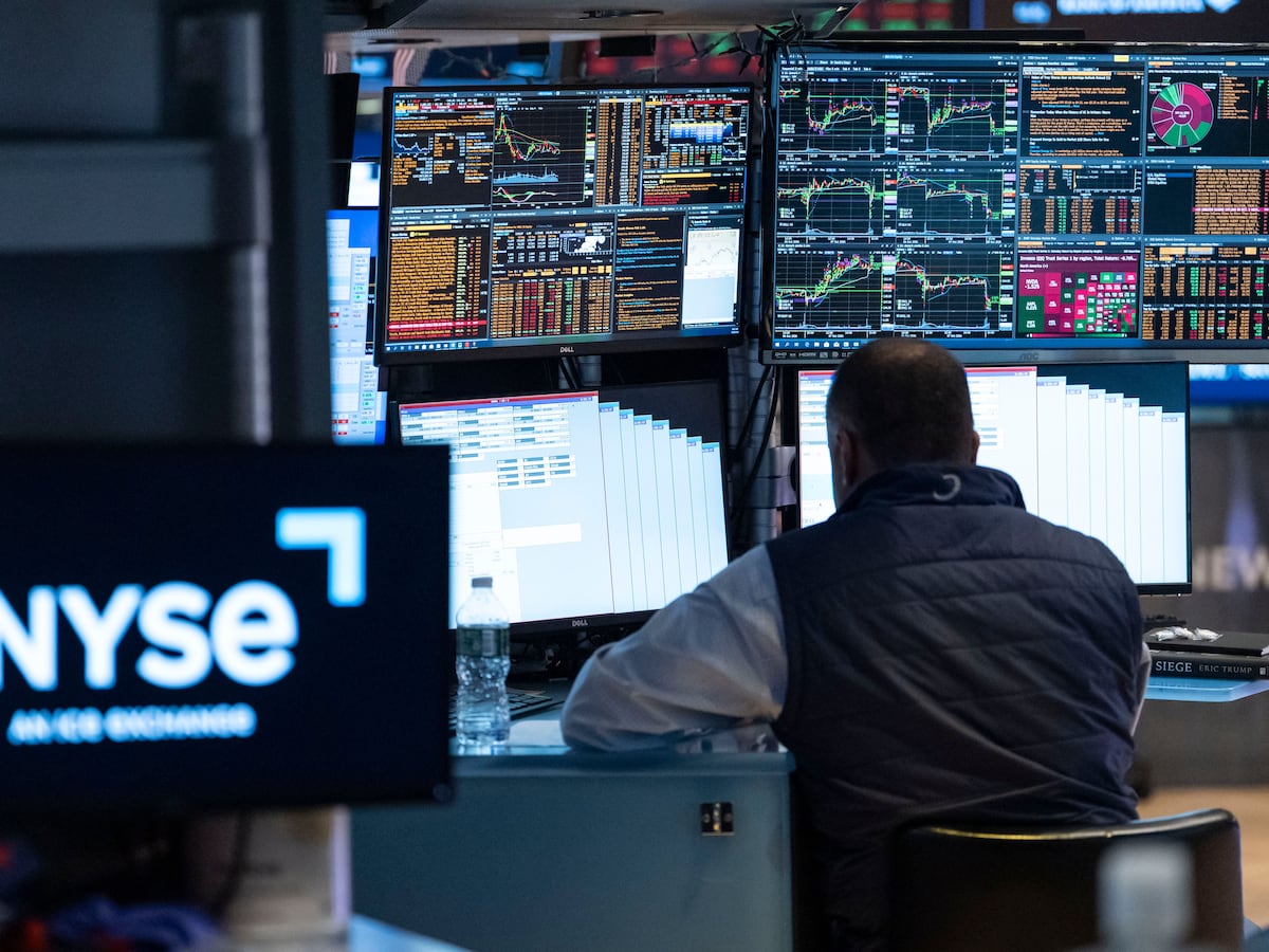Technology Sell-Off Weighs on U.S. Markets as Bond Yields Rise