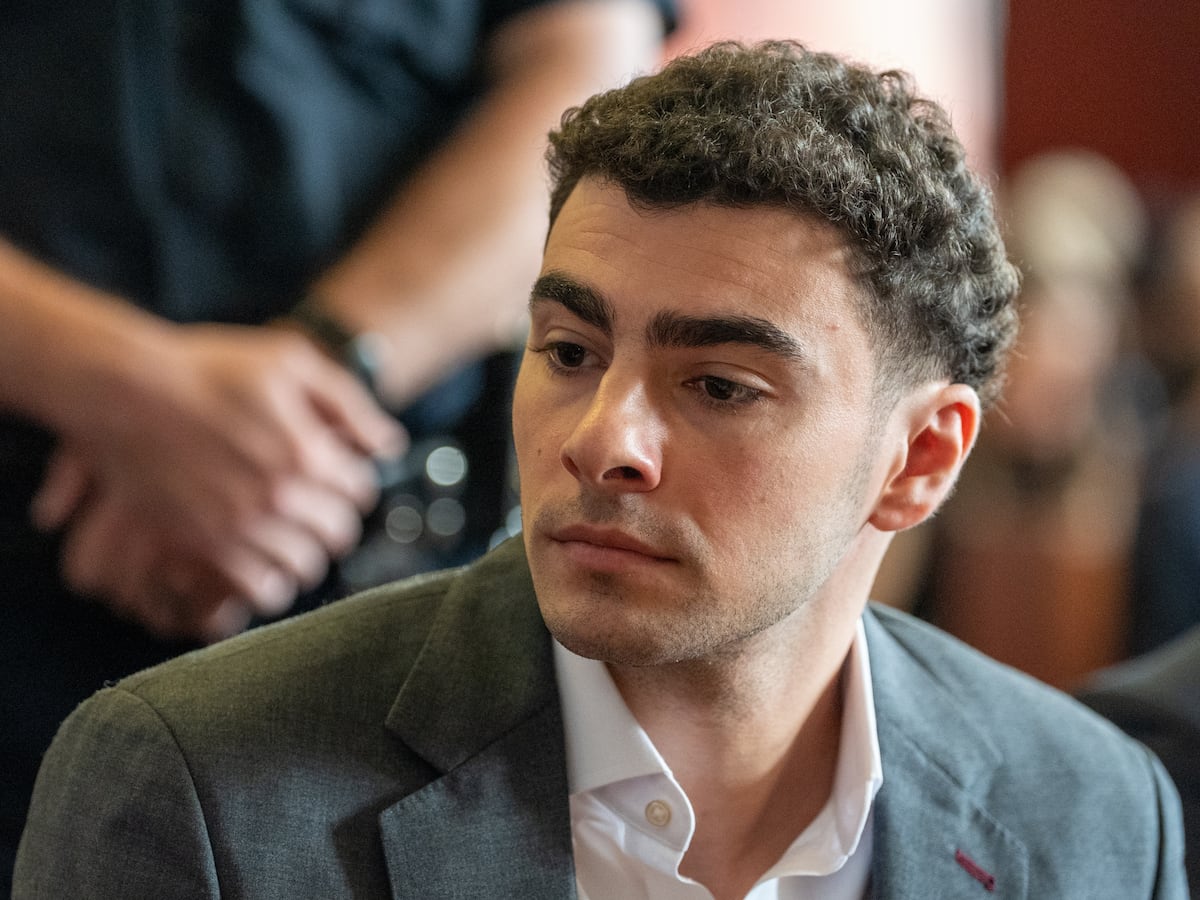 Luigi Mangione’s state murder trial postponed indefinitely amid double jeopardy fight