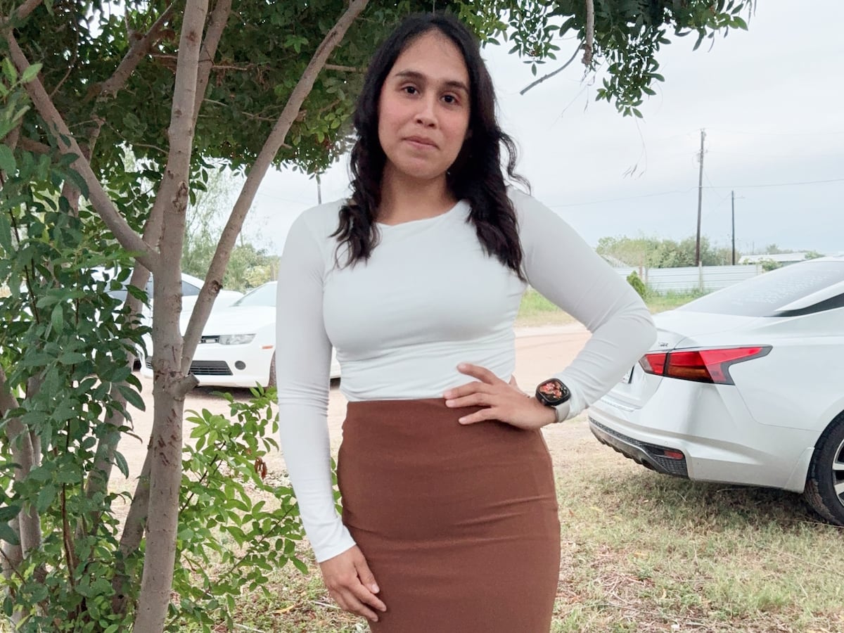 Image linked from the original feed: US cites 'unauthorized travel' to end DACA status for a mother of 3 deported to Mexico