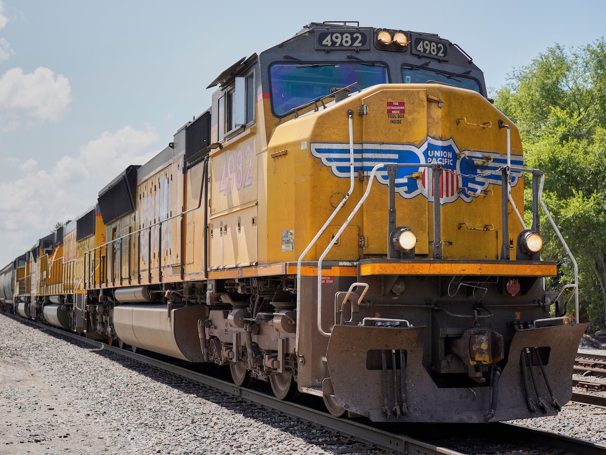 Image linked from the original feed: Union Pacific picks up Canadian National's support for its plan to acquire Norfolk Southern railroad