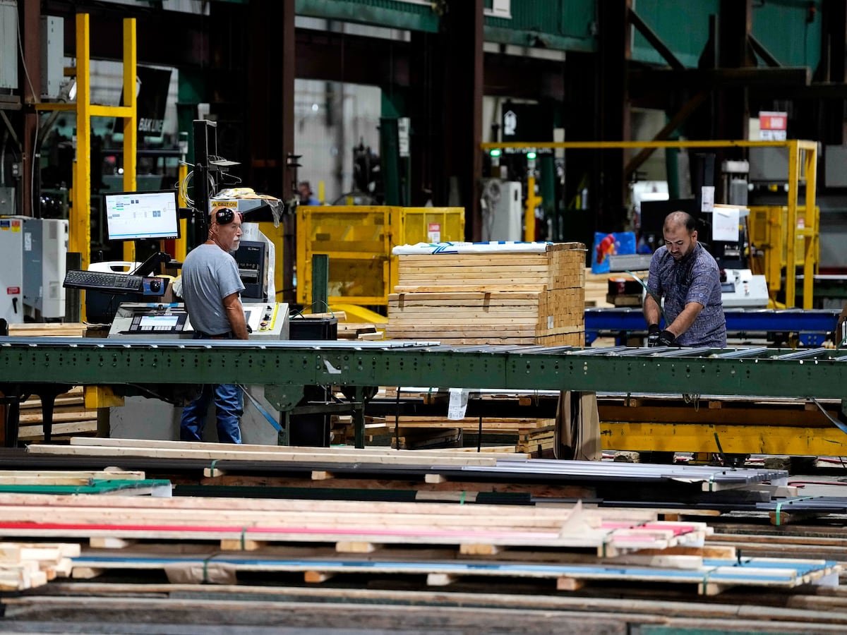 U.S. Implements Ban on Nearly $1 Billion in Canadian Imports Amid Trade Dispute