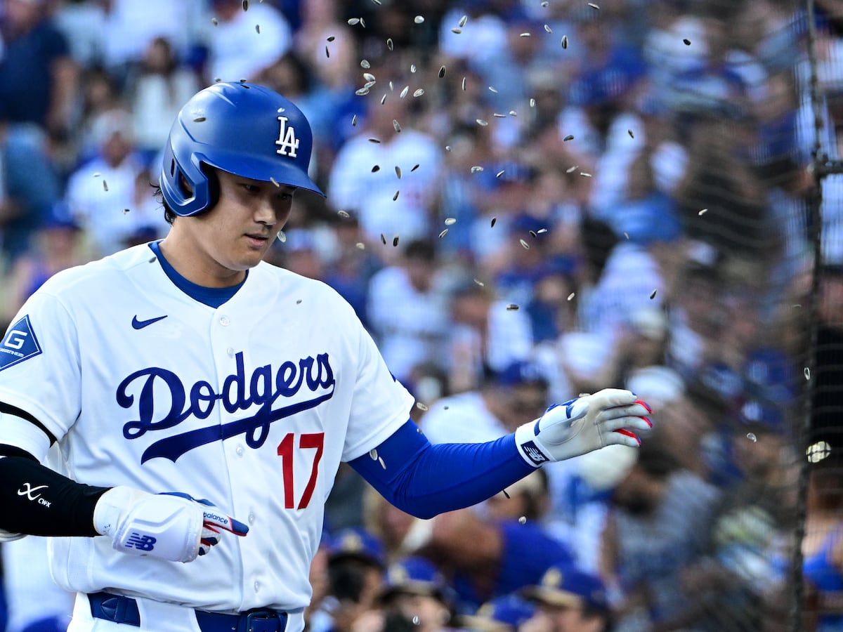 Image linked from the original feed: Ohtani’s bat stays hot, but his next bullpen session waits on 2 aching spots