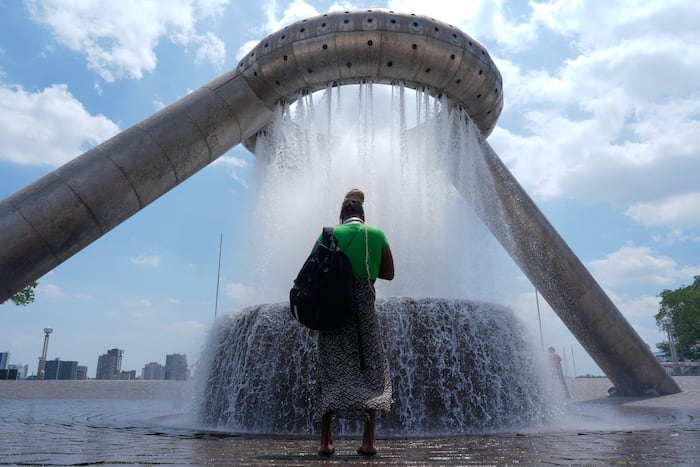 Forecasters cite 'dangerous' conditions as heat scorches Midwest while on its way to the East