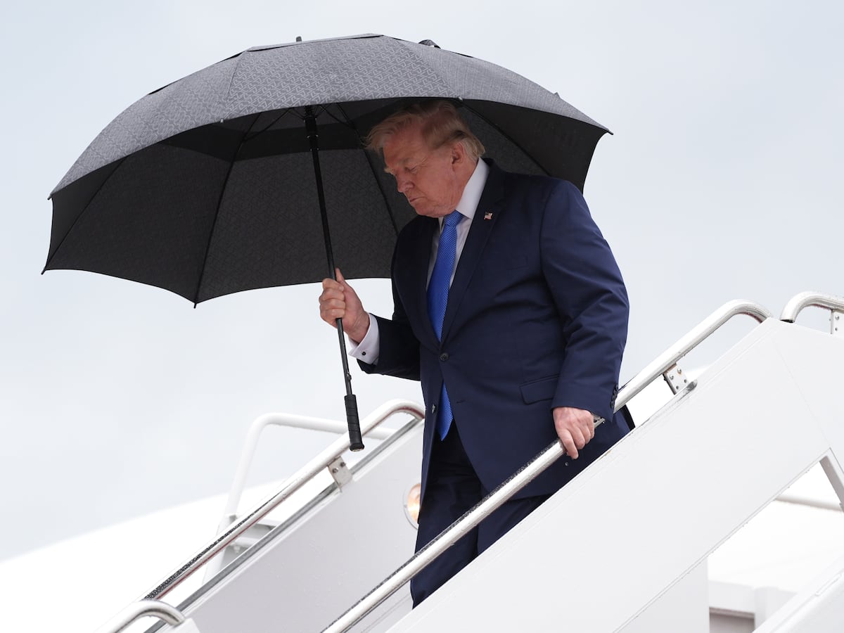 Image linked from the original feed: Iran déjà vu: Trump once again threatens massive escalation against Tehran only to walk back
