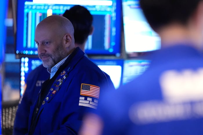 US stocks hold steadier as Wall Street waits for the next signal on how long the Iran war may last