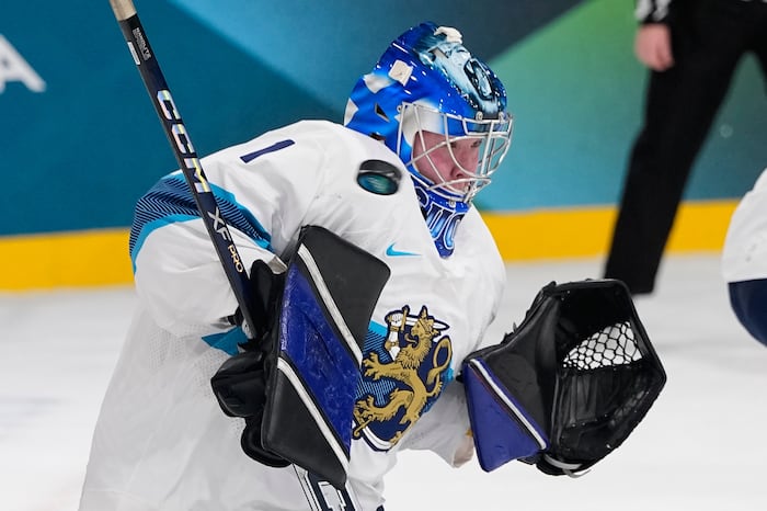 Coach credits Finland's resilience in helping women's hockey team overcome stomach virus at Olympics
