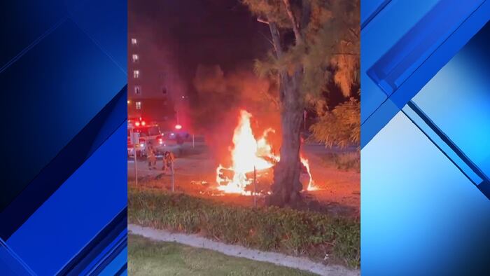 1 killed, at least 1 injured in fiery crash in Miami