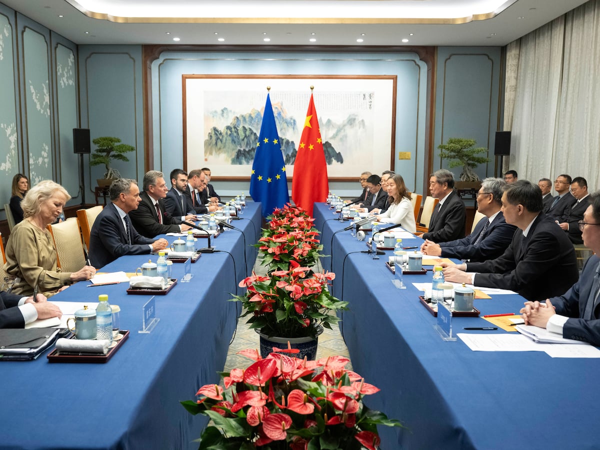China’s January-September Trade Surplus Reaches $938 Billion