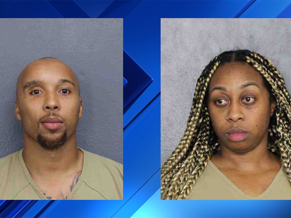Image linked from the original feed: Arrestan a ex receptor abierto de la NFL Stedman Bailey y a una mujer por tener relaciones sexuales en público en Pembroke Lakes Mall, dice la policía