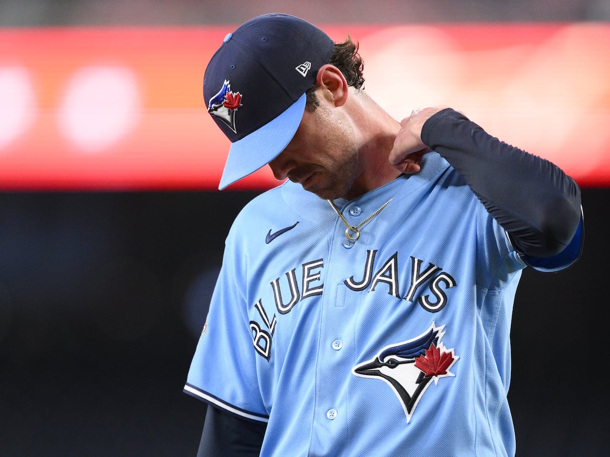 Image linked from the original feed: Blue Jays' Shane Bieber struggles with control, walks 6 in two-thirds of an inning vs. Nats