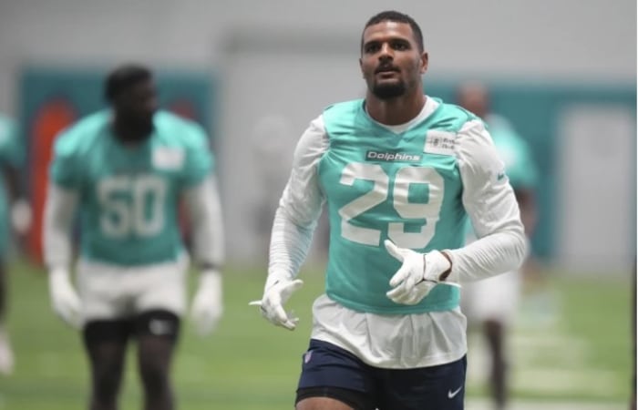 Dolphins trade safety Minkah Fitzpatrick to Jets for 7th-round pick: Report