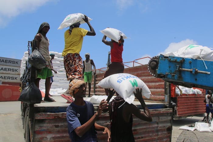 Mogadishu port is rerouting shipments as Houthi advances disrupt Bab-el-Mandeb and Hormuz traffic, Sep 13, 2026