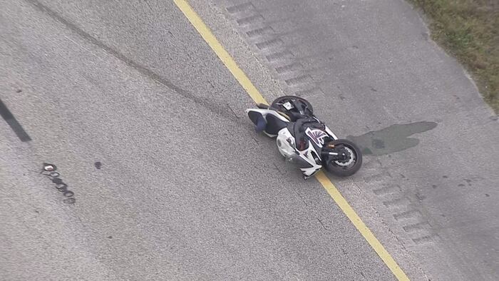 Fatal crash closes lanes of Sawgrass Expressway in Coral Springs