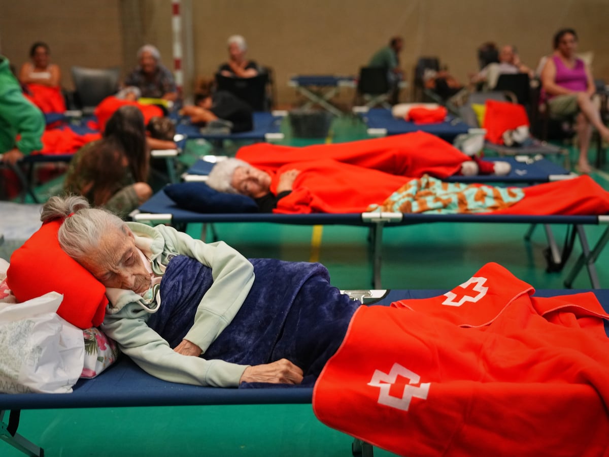 Image linked from the original feed: Spain declares an emergency after wildfires force evacuations of 10,000 people