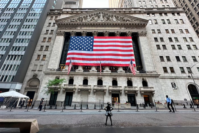 Wall Street inches higher, oil prices falls in tenuous peace between Iran and US