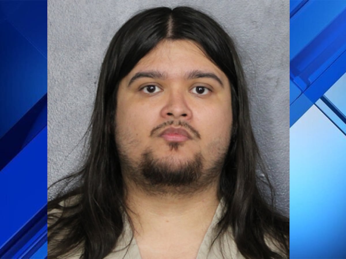 Image linked from the original feed: ‘You literally just turned 14’: Feds accuse Hollywood man of enticing DC girl on Discord