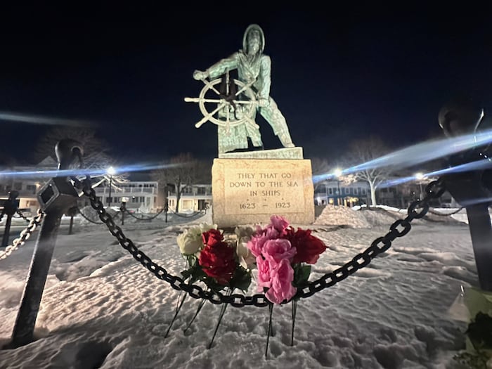 Commercial fishing vessel was carrying 7 people when it sank off Massachusetts