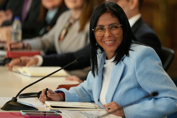 Colombia's leader to visit Venezuela for key talks with acting President Delcy Rodríguez