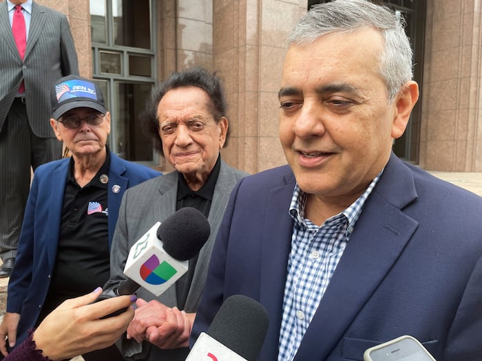 The ‘ultimate loyalty test’: Why local power players are offering to back David Rivera’s $7M bond