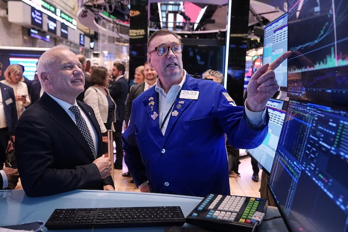 Sharp drops in Big Tech companies pull the Nasdaq down 1.5% in early trading
