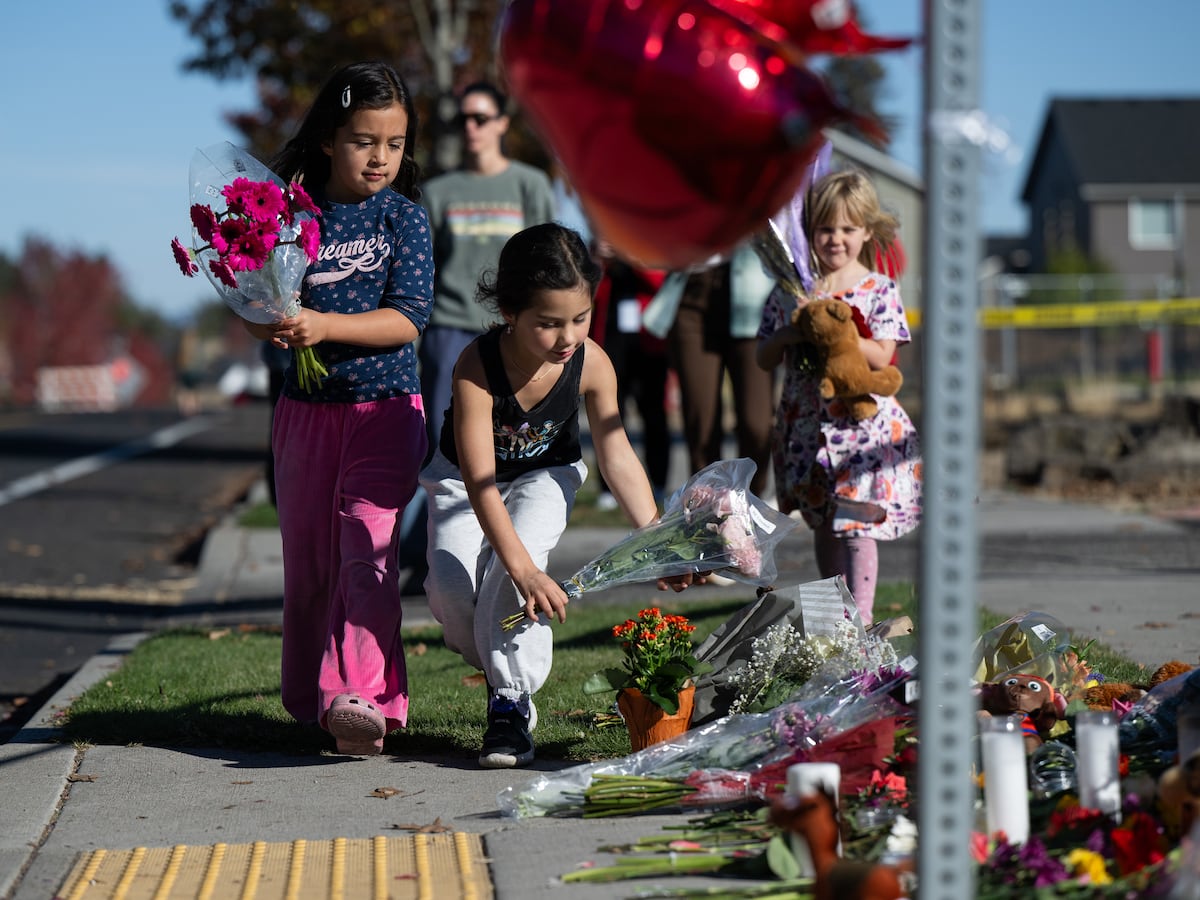 Teen shooter who killed 4 at Oregon elementary school was a former student, police say