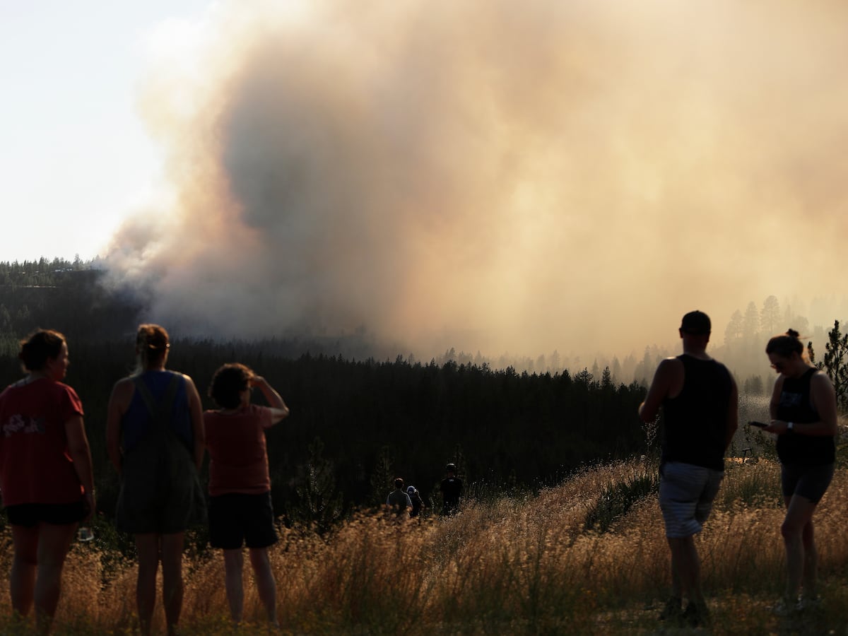 Image linked from the original feed: Wind-driven wildfire prompts evacuations in eastern Washington