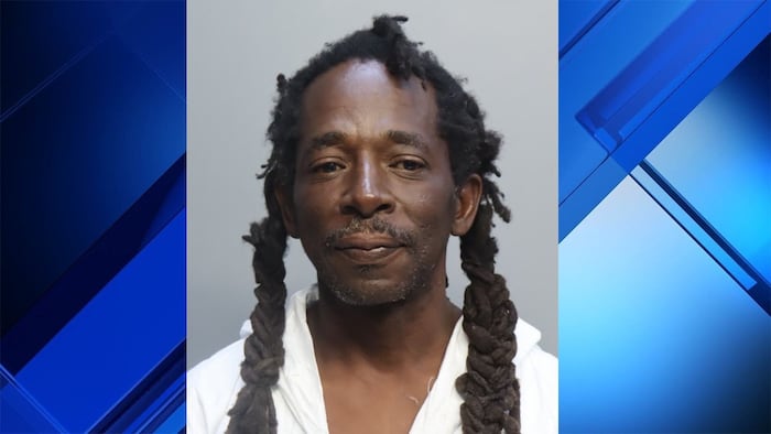 Man faces attempted murder charge after stabbing victim at Miami bus ...