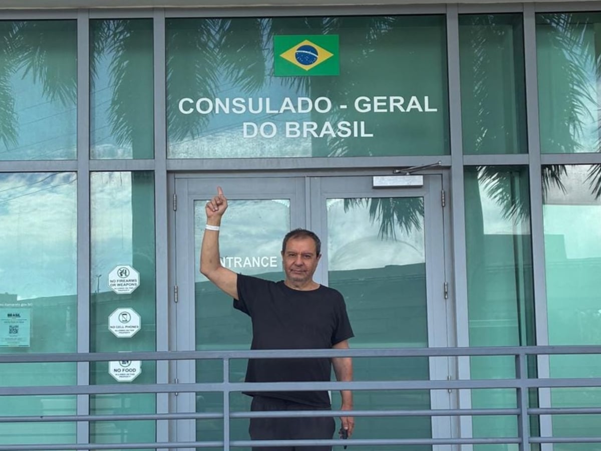 Charges Dropped Against Brazilian Doctor Accused of Luggage Theft at Miami Airport