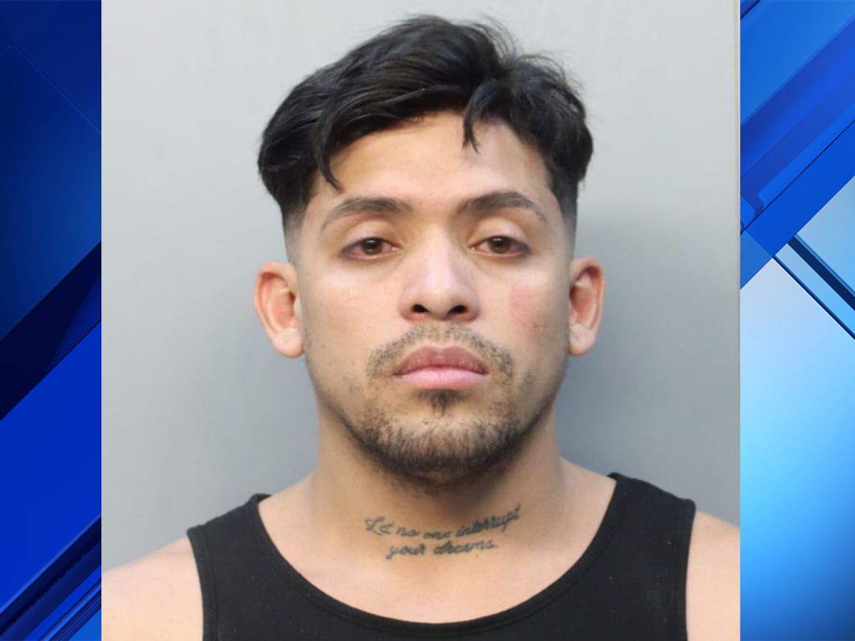 Man Arrested in Doral on Allegations of Exchanging Explicit Messages with Minor