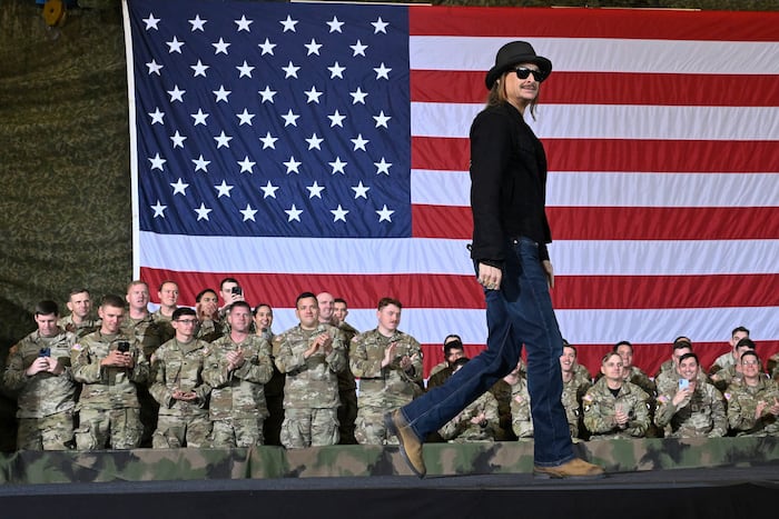 Army suspends 2 helicopter crews that flew near Kid Rock's Nashville home