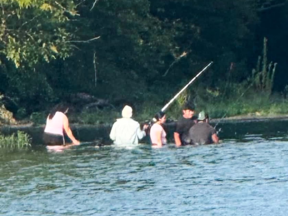 Image linked from the original feed: 'The last picture': A passing boater's photograph may be the 5 adults who drowned in Ohio
