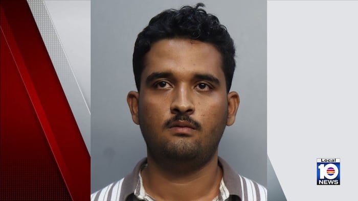 Miami-Dade deputies accuse man of paying $200 to sexually abuse teen