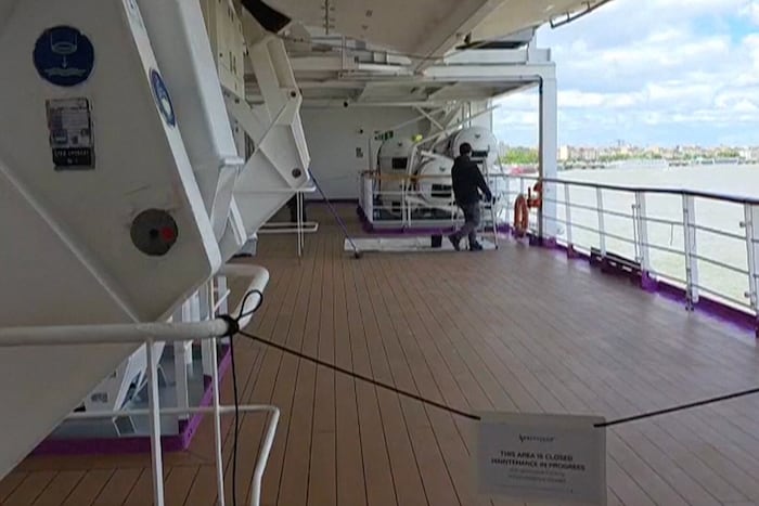 France confines more than 1,700 on British cruise ship in Bordeaux after gastroenteritis outbreak