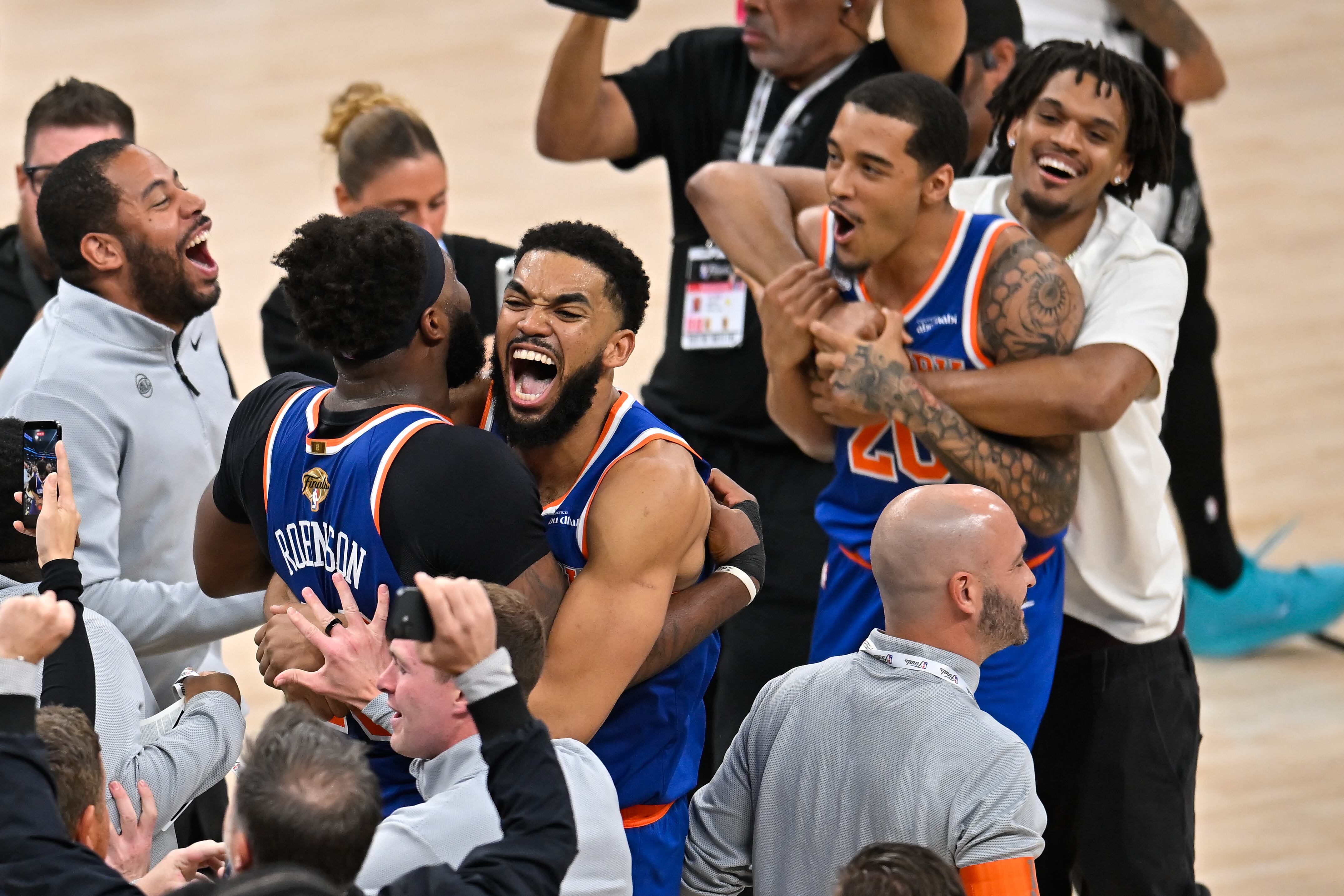 Tale of the ticker tape : The quirky history behind the Knick first NYC parade